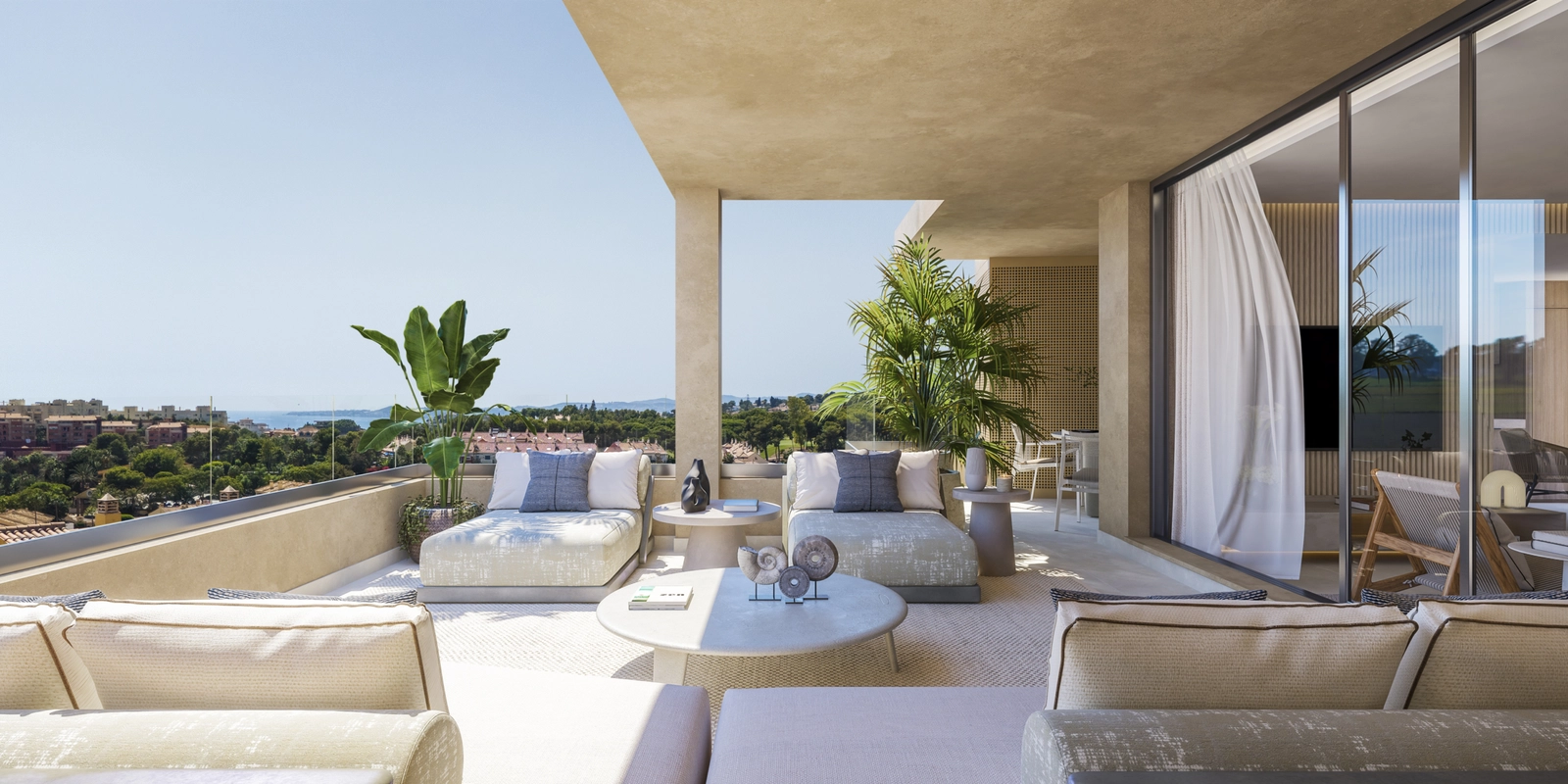 Generösa terrasser förlänger din boyta och erbjuder en privat fristad för solbad eller lugn eftertanke.