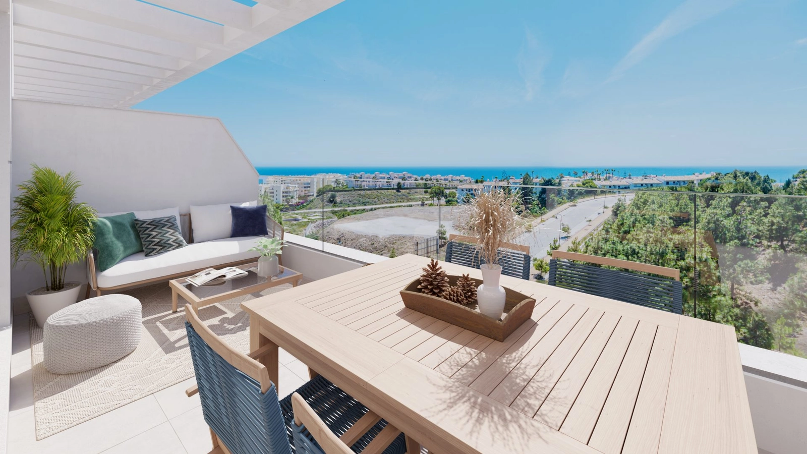 Rymliga terrasser utformade för att äta utomhus och koppla av i solen på Costa del Sol.