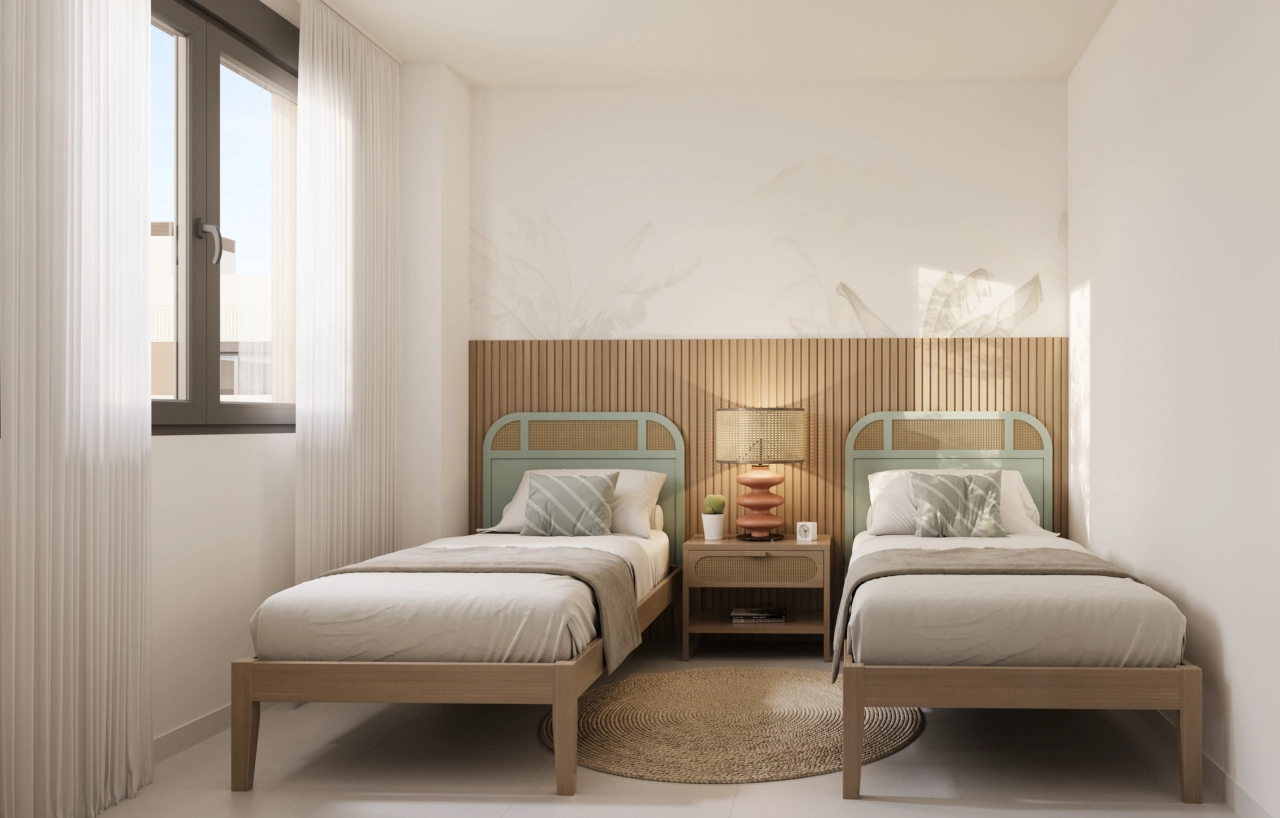 Bekväma och ljusa sekundära sovrum, perfekta för familj, gäster eller som hemmakontor.