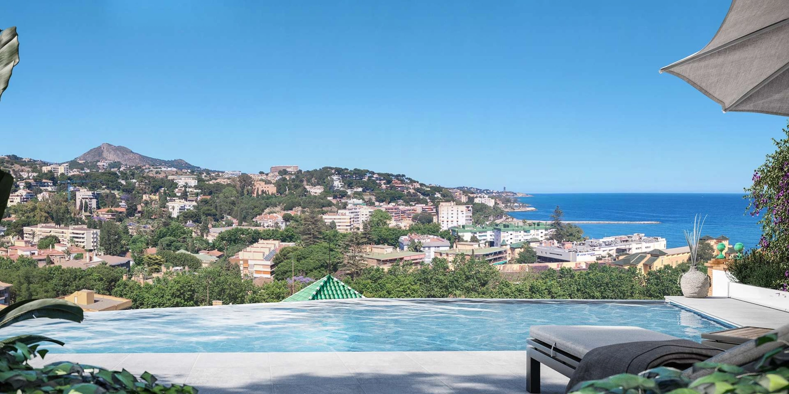 Njut av enastående panoramautsikt över Malaga och Medelhavet från invånarnas pool.