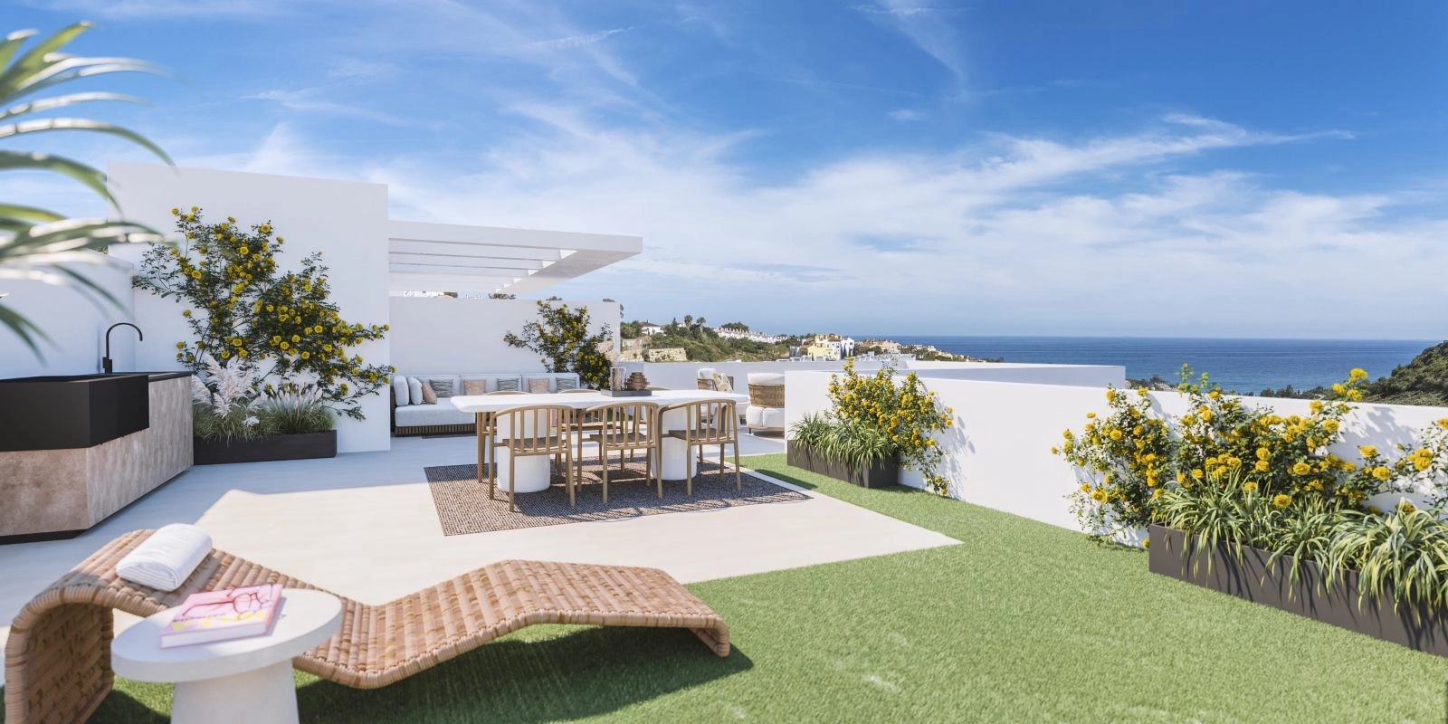 Rymliga takterrasser är designade för att njuta av solen och den magnifika havsutsikten över Costa del Sol.