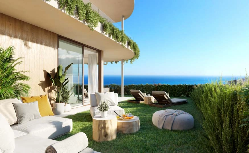 Lägenheter med trädgård har lummiga privata grönområden, perfekta för att njuta av södra Spaniens underbara klimat.